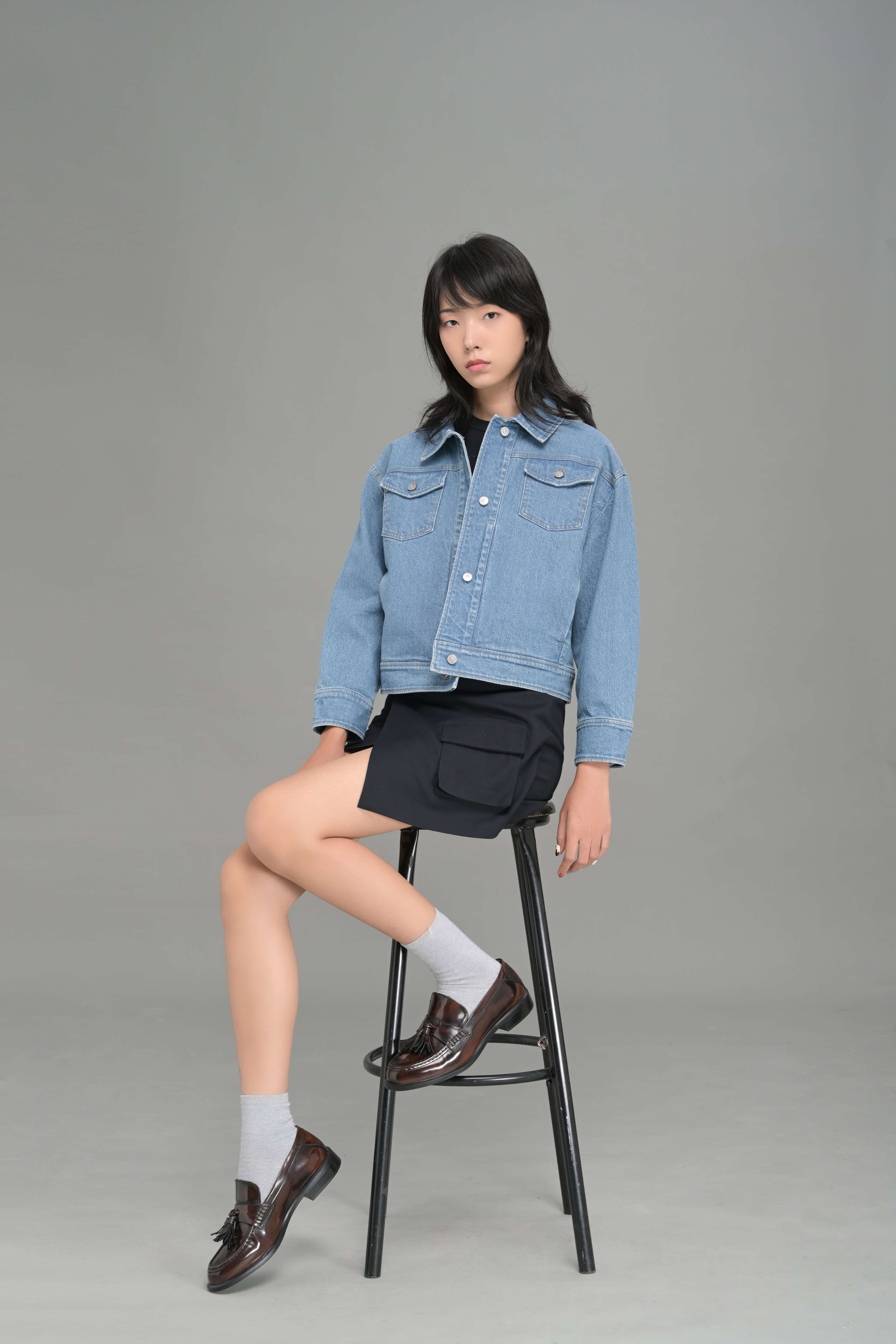 VESTE EN DENIM CROPPÉE POUR FEMMES